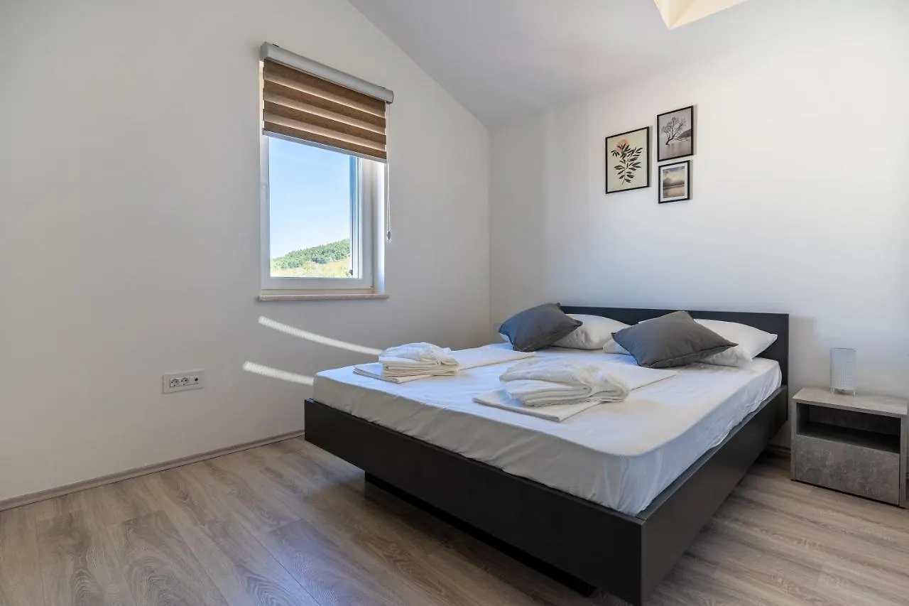 Sunrise Island Loft Apartment Cres